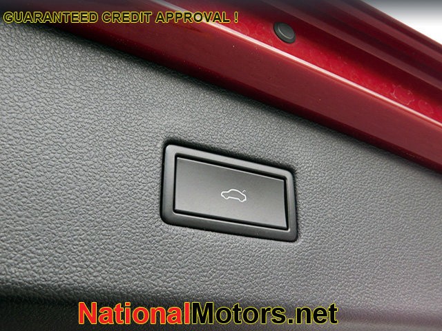 Volkswagen Tiguan Vehicle Image 09