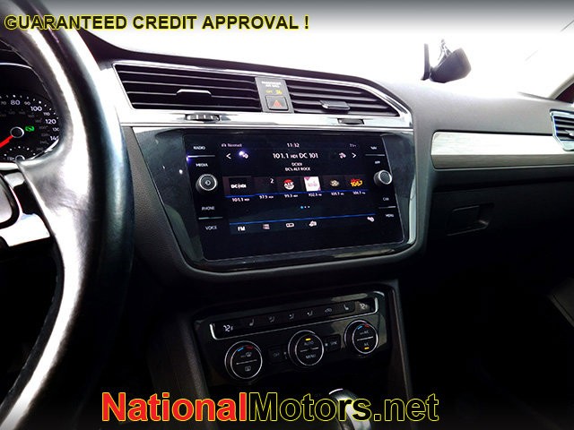 Volkswagen Tiguan Vehicle Image 18