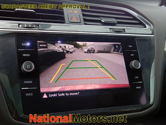 Volkswagen Tiguan Vehicle Image 19
