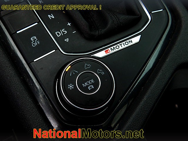 Volkswagen Tiguan Vehicle Image 21