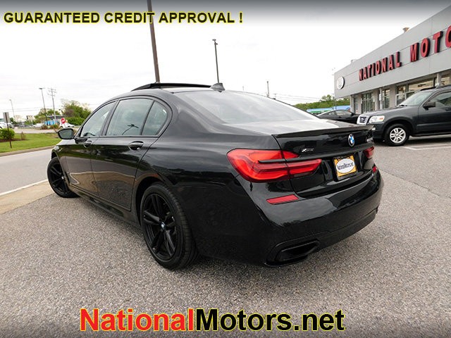 BMW 7 Series Vehicle Image 04