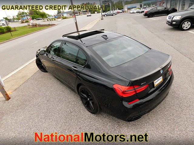BMW 7 Series Vehicle Image 05