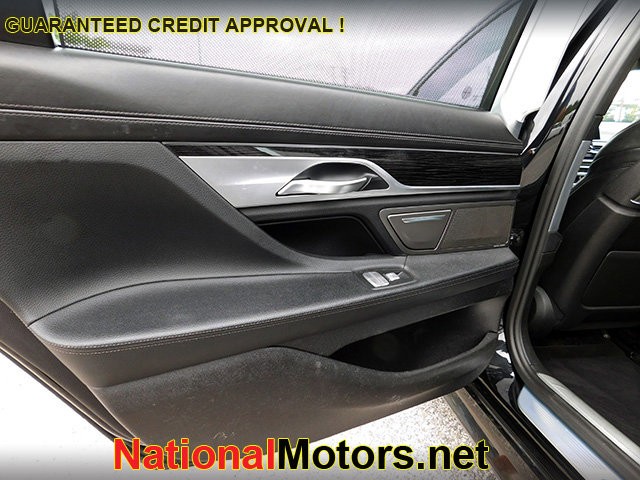 BMW 7 Series Vehicle Image 10