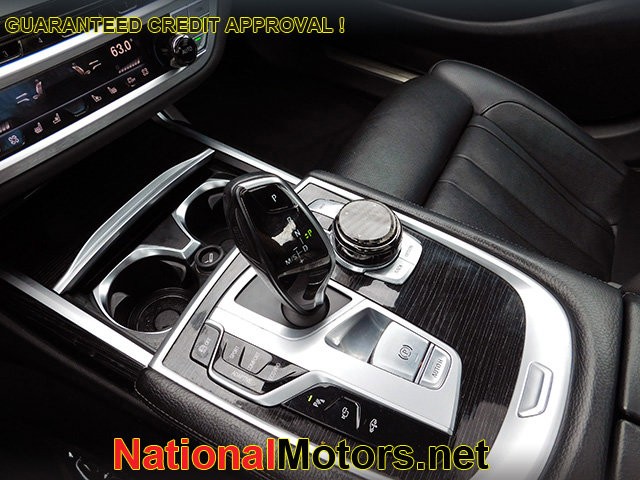 BMW 7 Series Vehicle Image 20