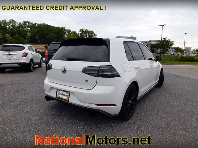 Volkswagen Golf GTI Vehicle Image 05