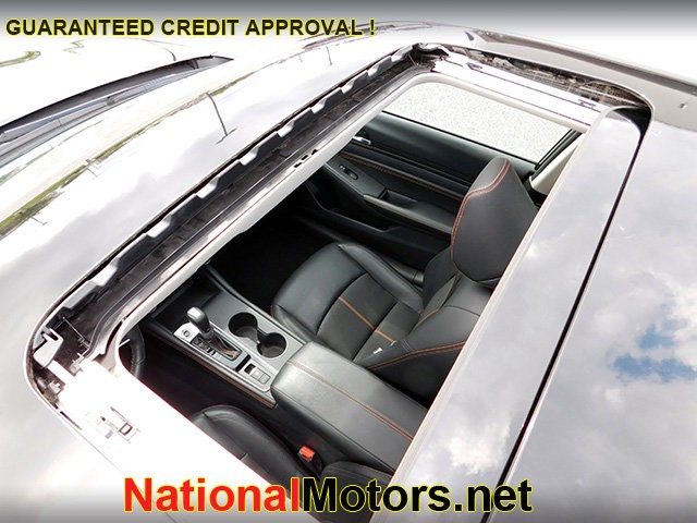 Nissan Altima Vehicle Image 08