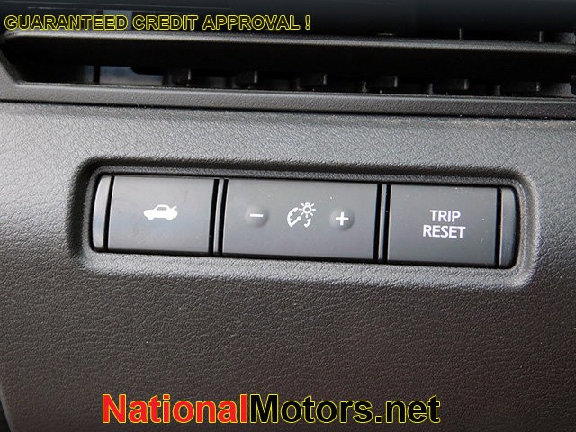 Nissan Altima Vehicle Image 22