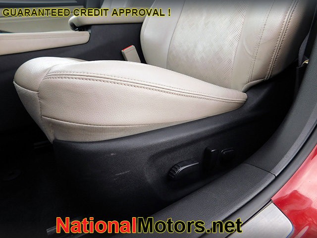 Nissan Altima Vehicle Image 14