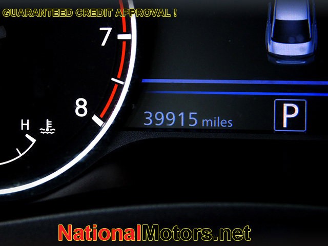Nissan Altima Vehicle Image 21