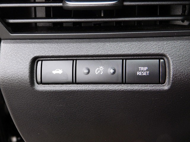 Nissan Altima Vehicle Image 20
