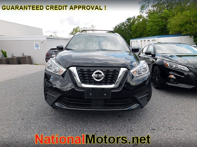 Nissan Kicks Vehicle Image 03