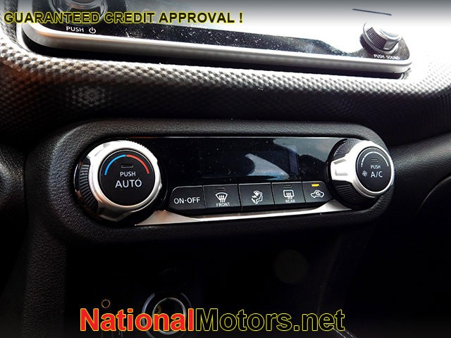 Nissan Kicks Vehicle Image 15
