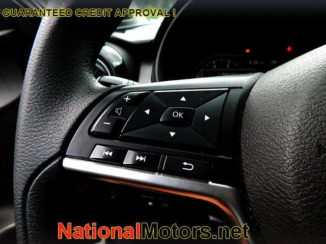 Nissan Kicks Vehicle Image 18
