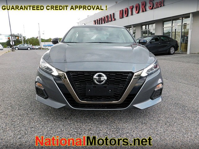 Nissan Altima Vehicle Image 03