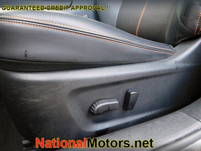 Nissan Altima Vehicle Image 14