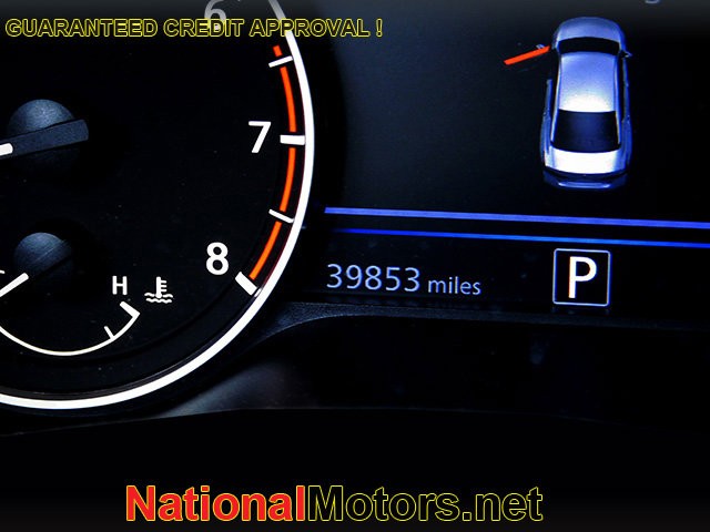 Nissan Altima Vehicle Image 20