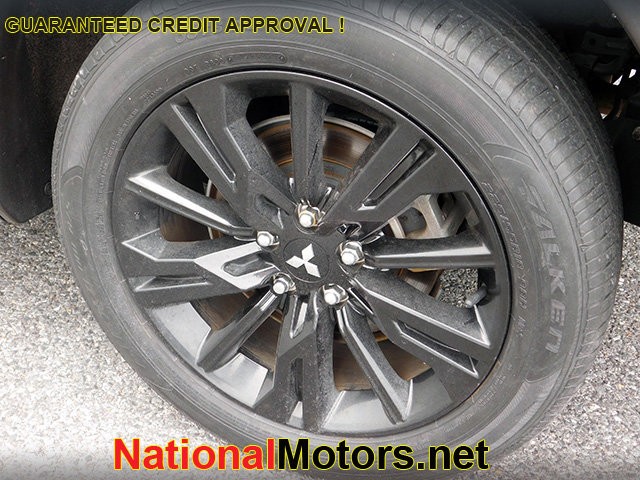 Mitsubishi Eclipse Cross Vehicle Image 07