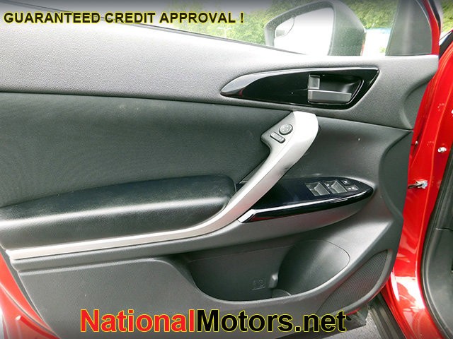 Mitsubishi Eclipse Cross Vehicle Image 11