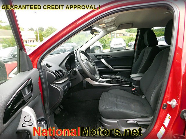 Mitsubishi Eclipse Cross Vehicle Image 12