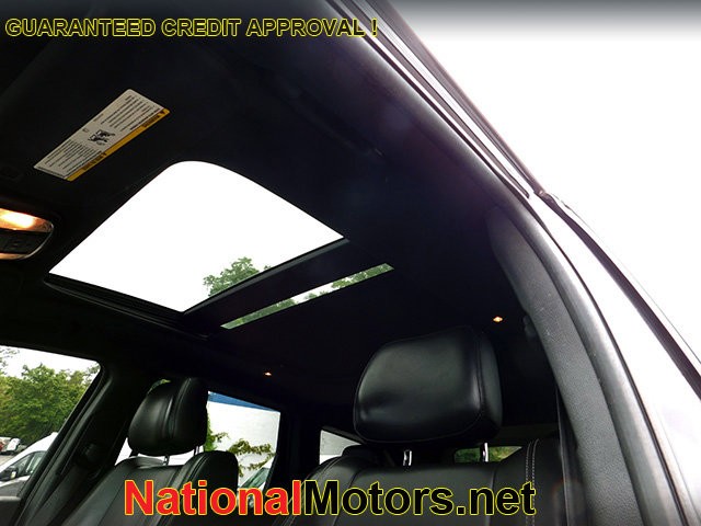 Jeep Grand Cherokee Vehicle Image 15