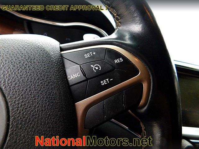 Jeep Grand Cherokee Vehicle Image 20