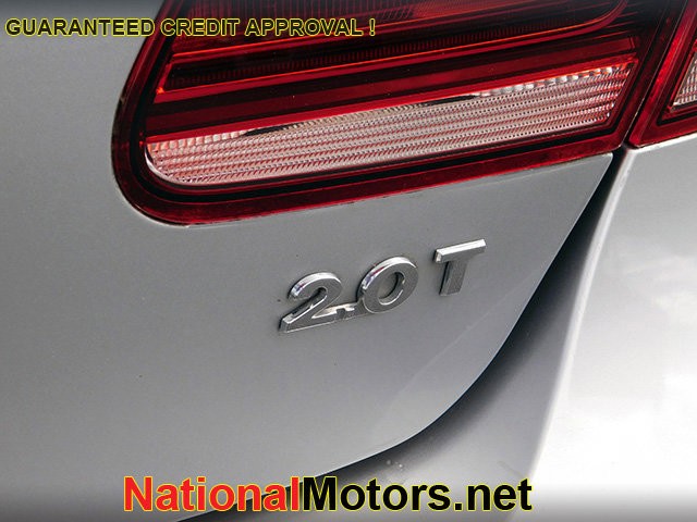 Volkswagen CC Vehicle Image 05
