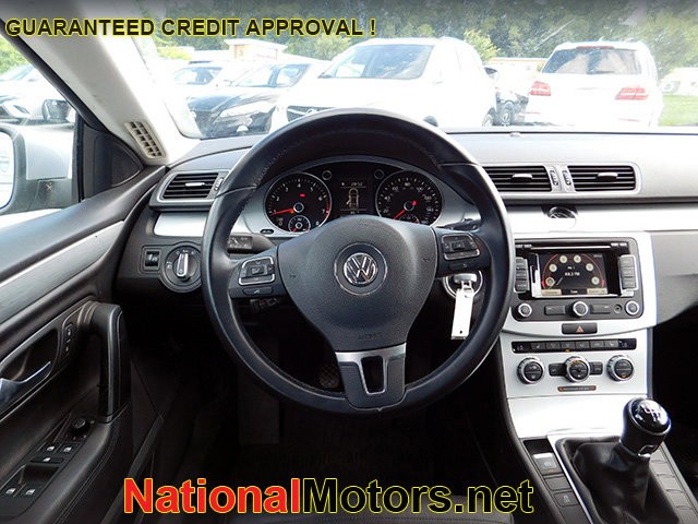 Volkswagen CC Vehicle Image 10