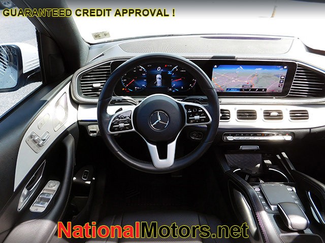 Mercedes-Benz GLE Vehicle Image 14