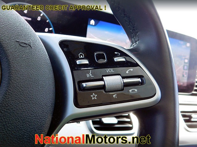 Mercedes-Benz GLE Vehicle Image 23