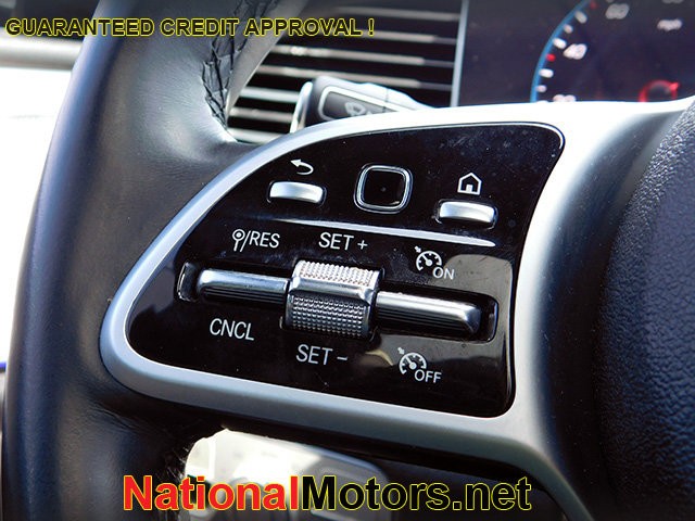 Mercedes-Benz GLE Vehicle Image 24