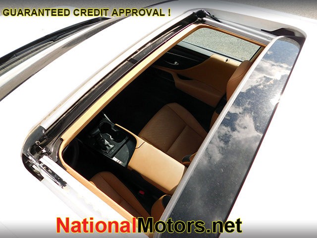 Lexus ES Vehicle Image 07