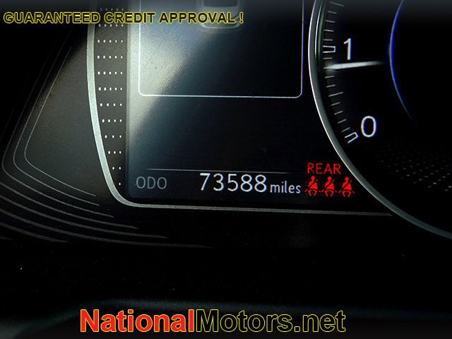 Lexus ES Vehicle Image 22