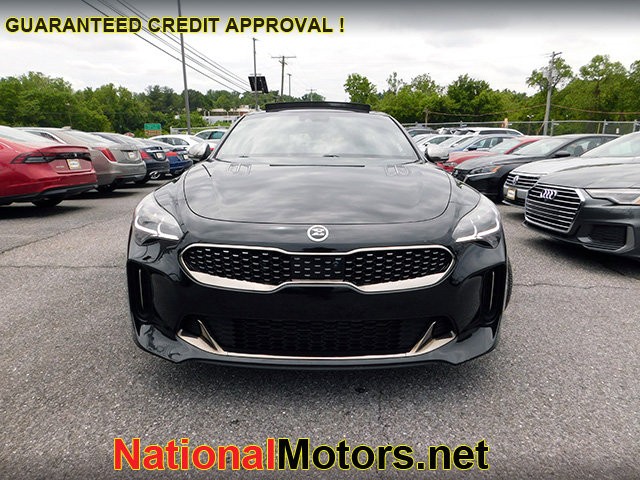 Kia Stinger Vehicle Image 03