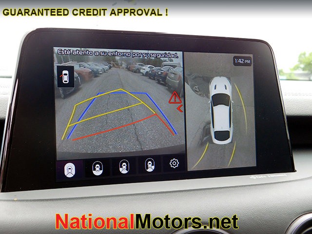 Kia Stinger Vehicle Image 21