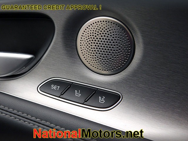 Kia Stinger Vehicle Image 28