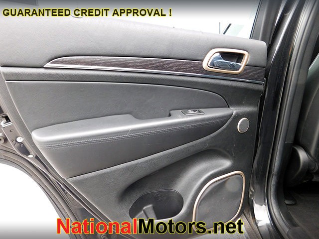 Jeep Grand Cherokee Vehicle Image 09