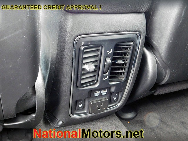 Jeep Grand Cherokee Vehicle Image 11