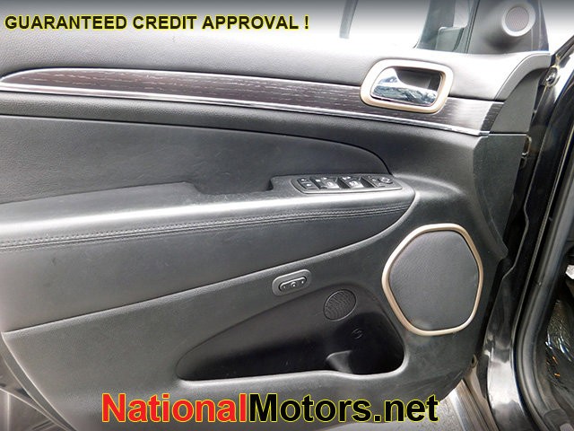Jeep Grand Cherokee Vehicle Image 13