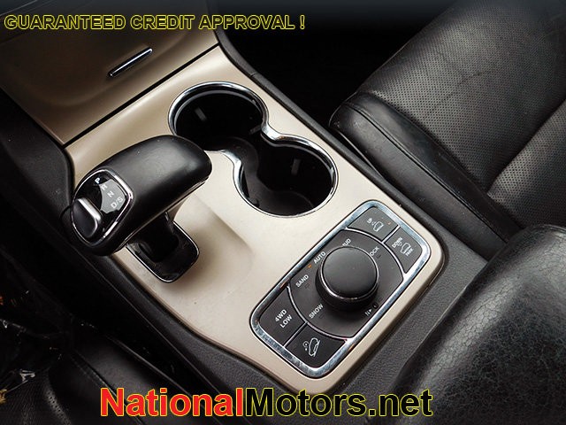 Jeep Grand Cherokee Vehicle Image 20