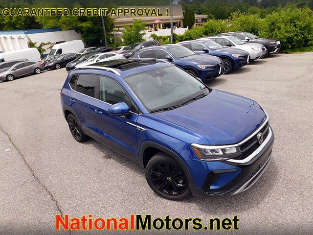 Volkswagen Taos Vehicle Image 02