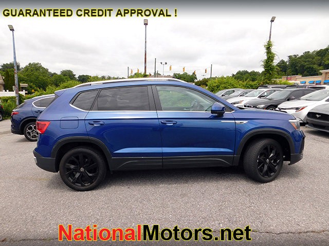Volkswagen Taos Vehicle Image 04