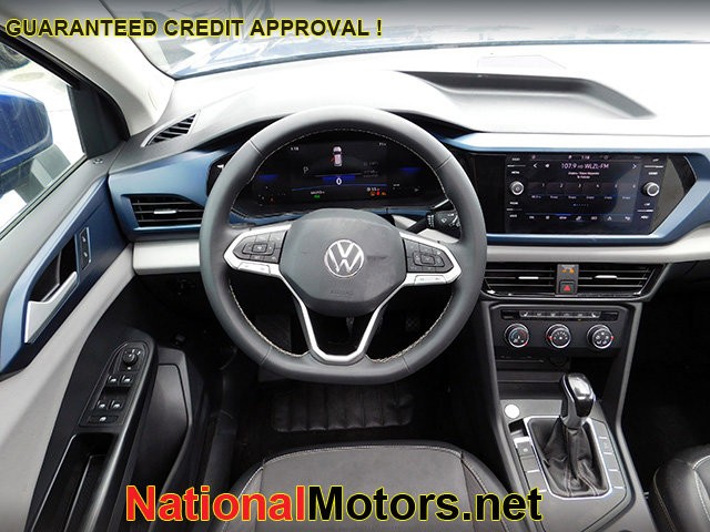 Volkswagen Taos Vehicle Image 12