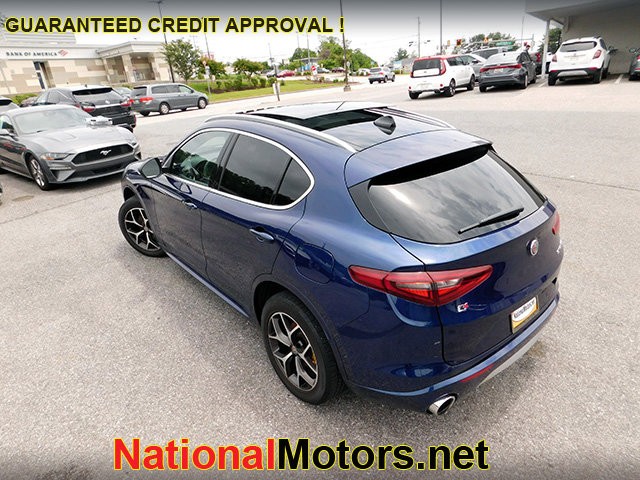 Alfa Romeo Stelvio Vehicle Image 06