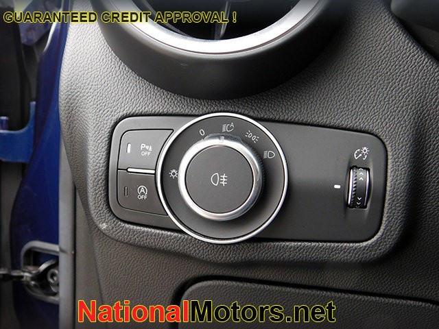 Alfa Romeo Stelvio Vehicle Image 28