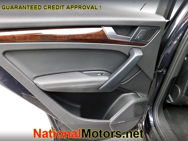 Audi Q5 Vehicle Image 10