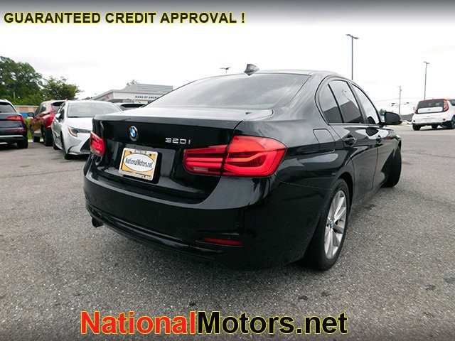 BMW 3 Series Vehicle Image 05