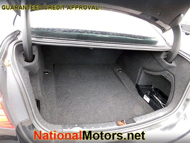 BMW 3 Series Vehicle Image 09