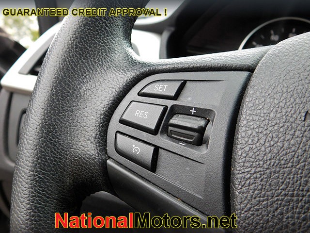BMW 3 Series Vehicle Image 23