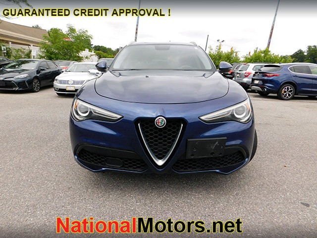 Alfa Romeo Stelvio Vehicle Image 03