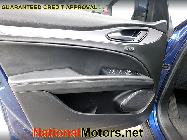 Alfa Romeo Stelvio Vehicle Image 14